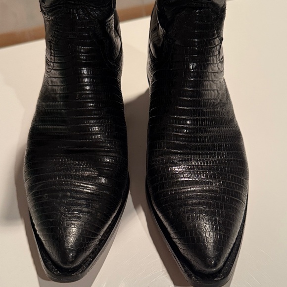 Justin- vintage black Cowboy Boots - Picture 10 of 10